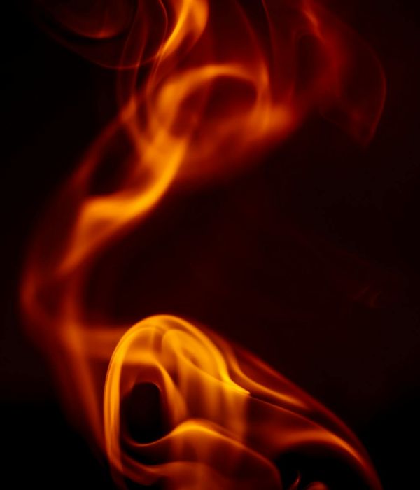 Abstract mint light pattern symbolizing female inner energy